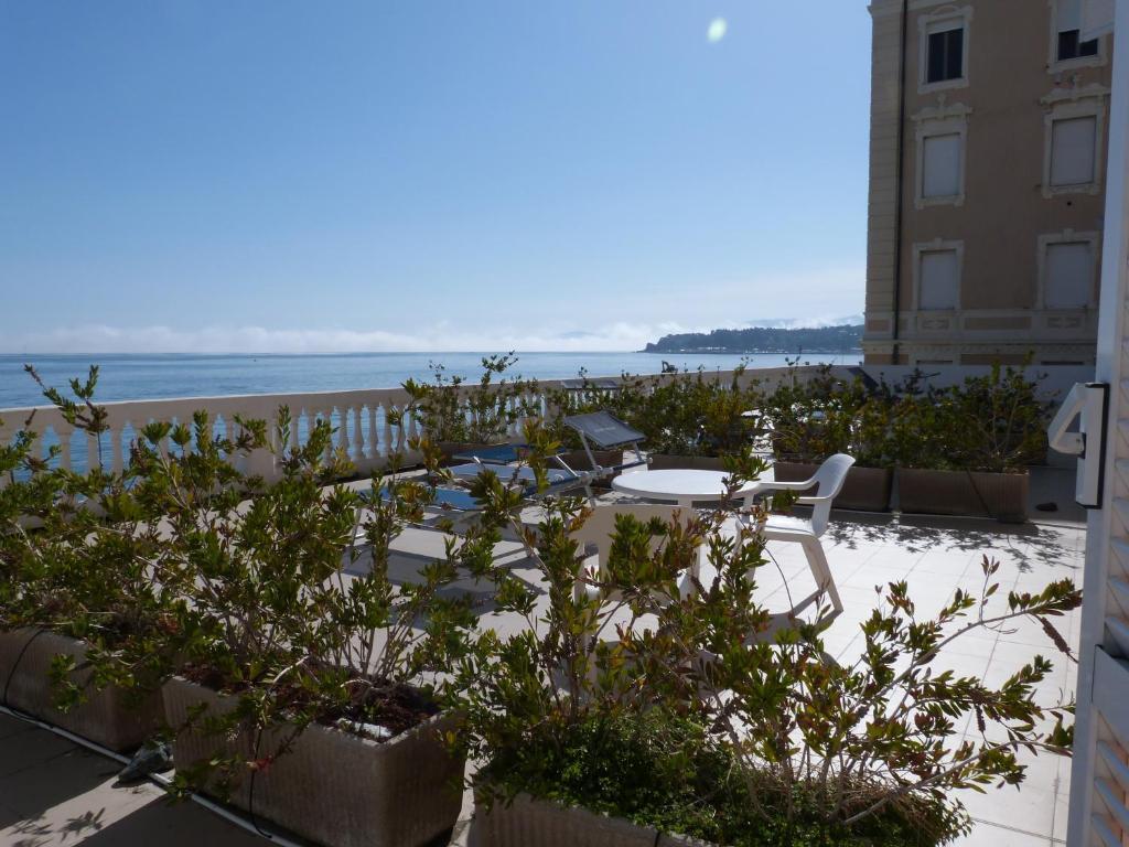 Hotel Savoy Varazze Exterior photo